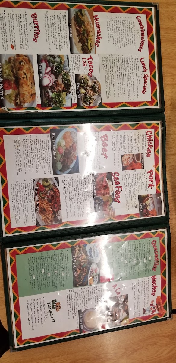 El Milagro Market & Restaurant - 10