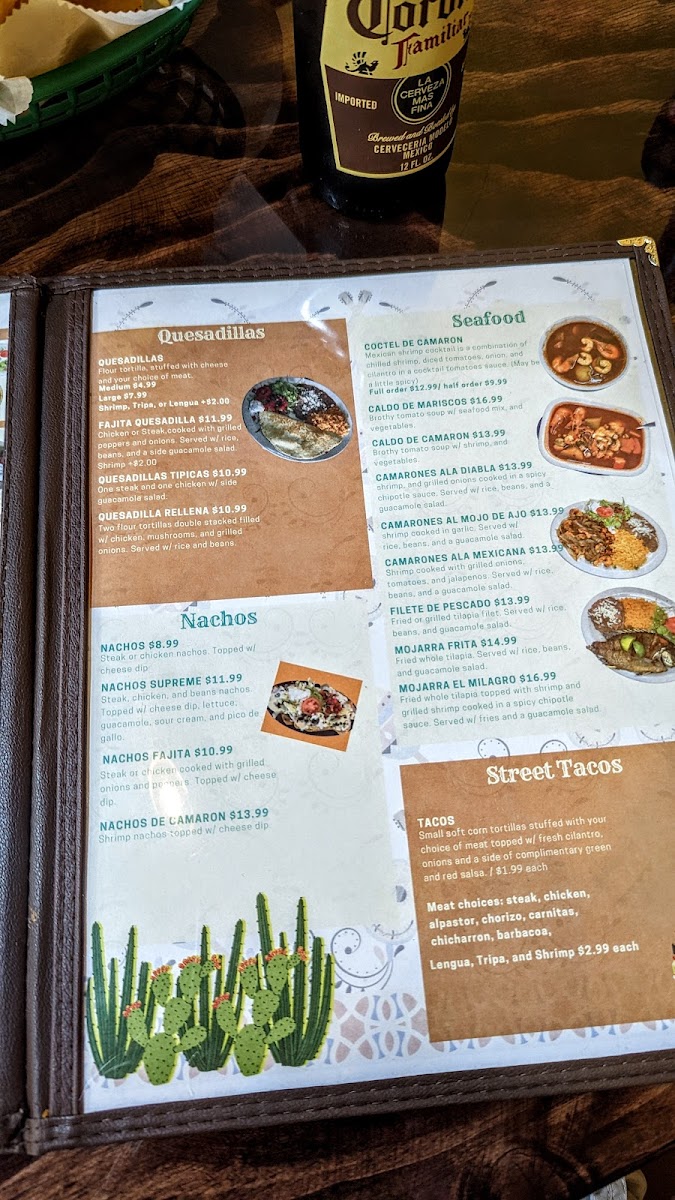 El Milagro Market & Restaurant - 7