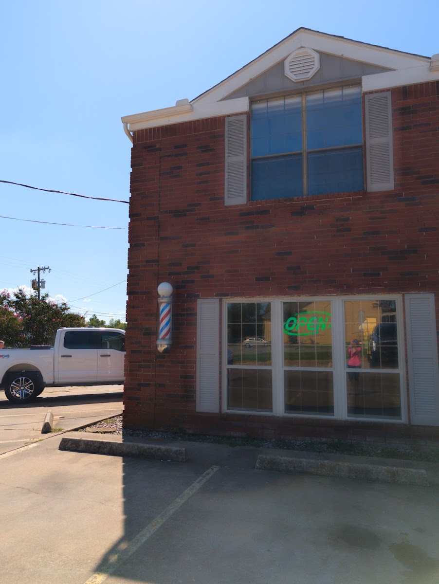 Imperial Barber Stylist