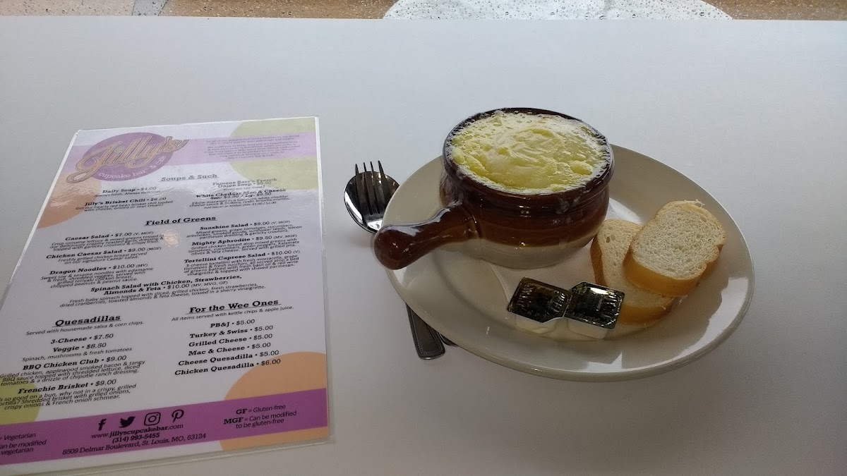 Jilly's Cupcake Bar & Café - 10