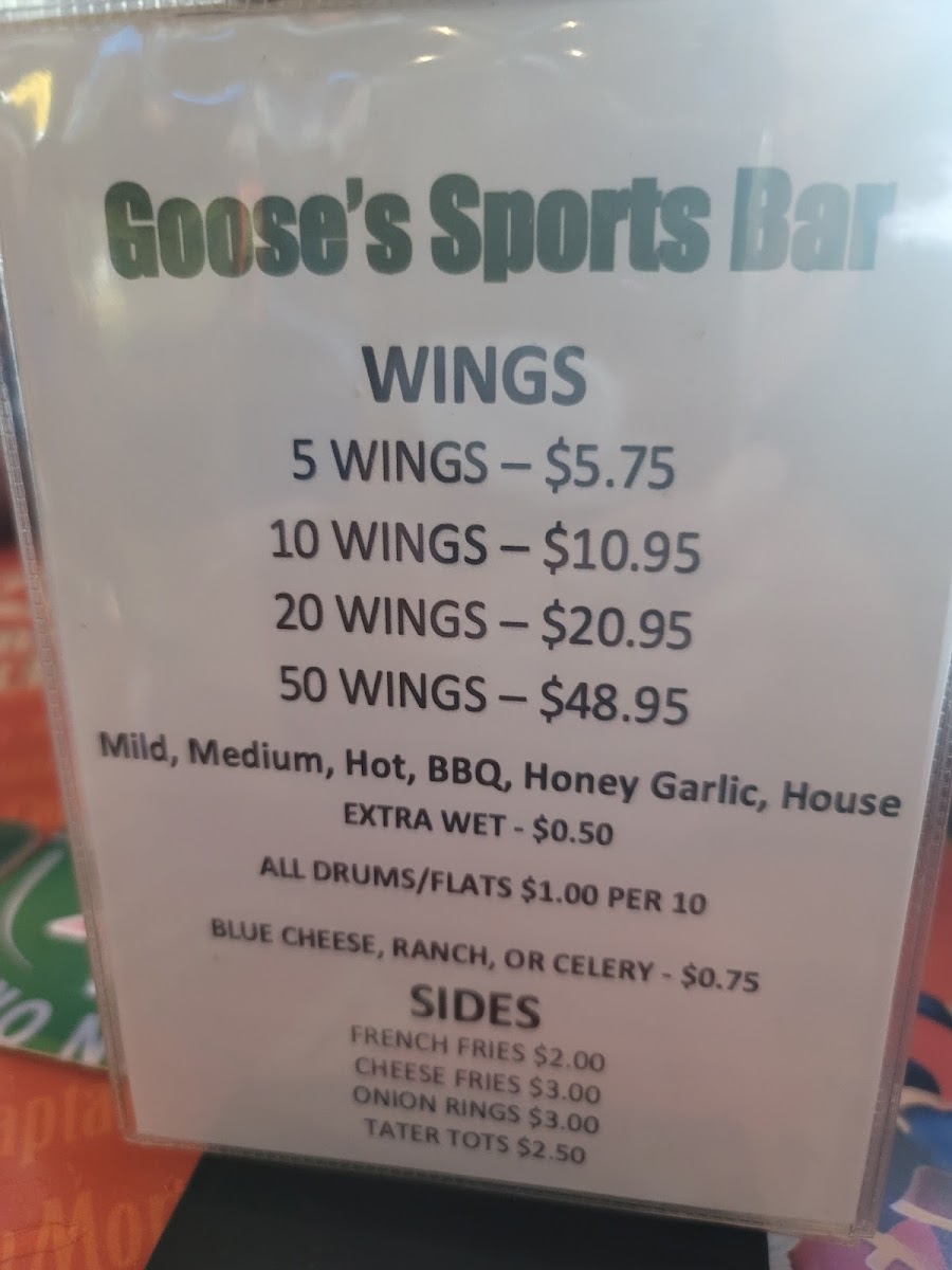Goose's Sports Bar - 8