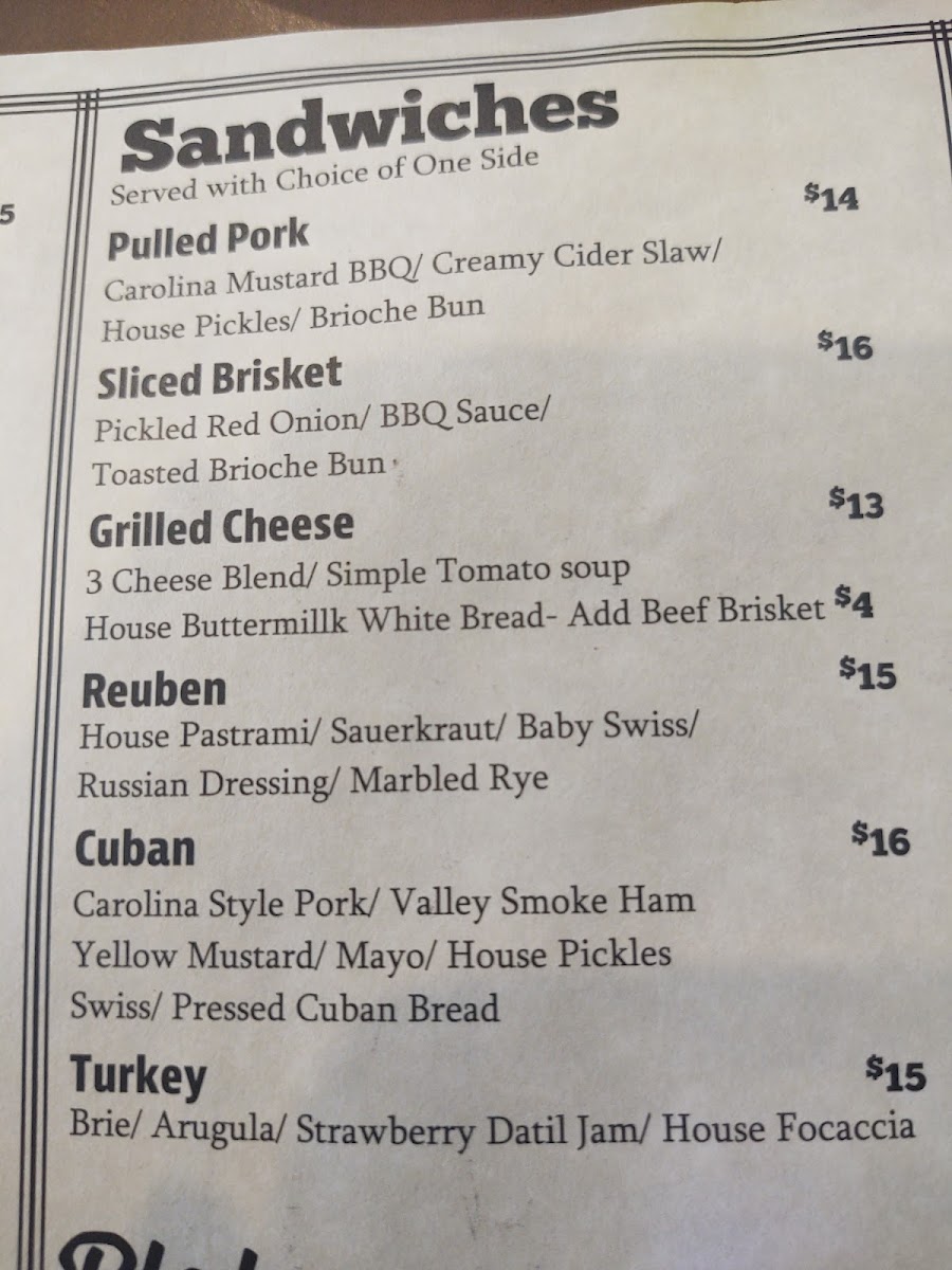 Valley Smoke Restaurant - 10