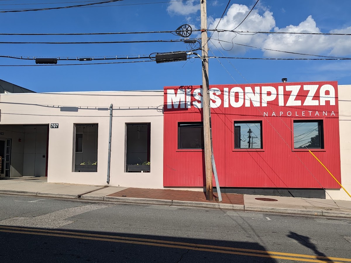 Mission Pizza Napoletana