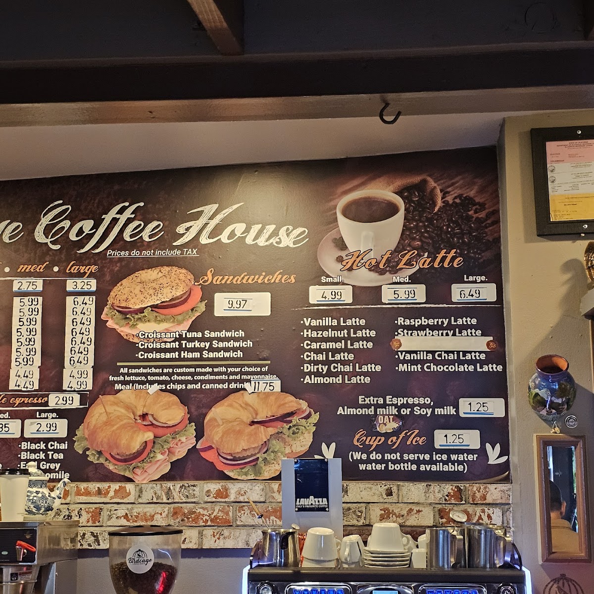 Birdcage Coffee House - 4