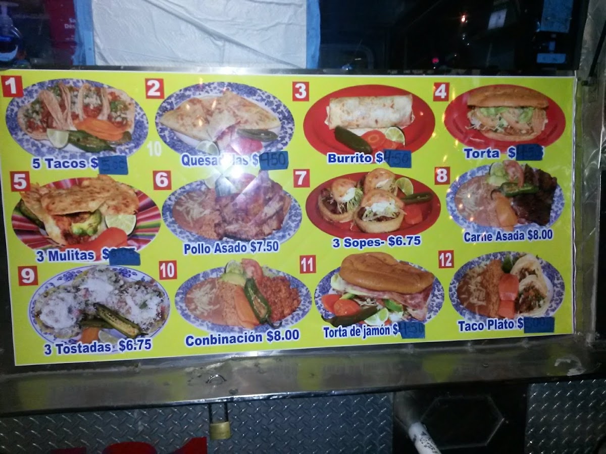 El Birrias Restaurant - 10