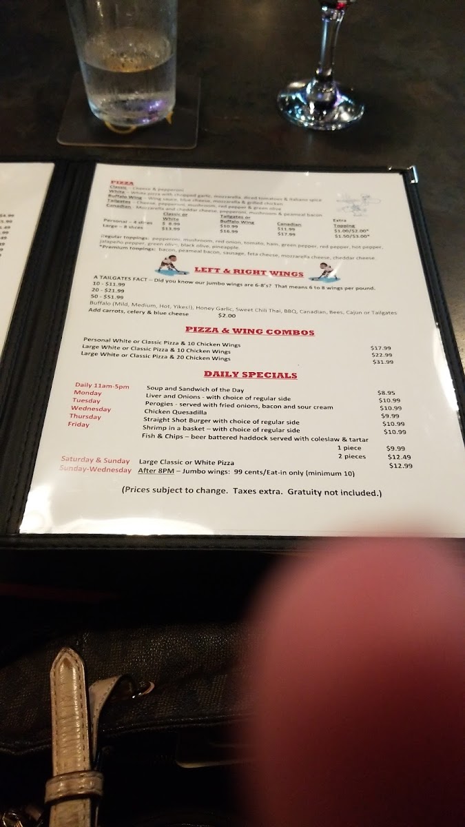 Tailgates Bar & Grill - 3