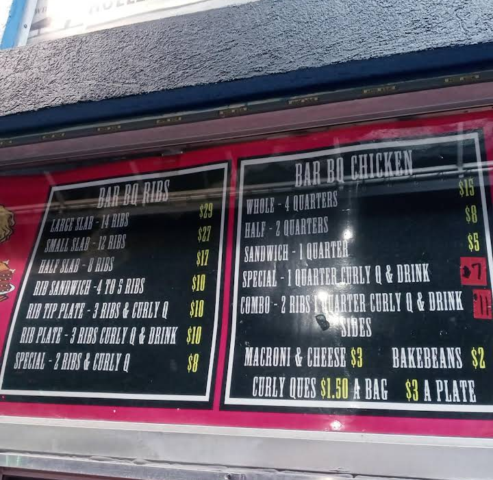 Holley's Bar B Q - 3