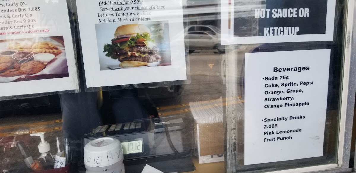 Holley's Bar B Q - 5