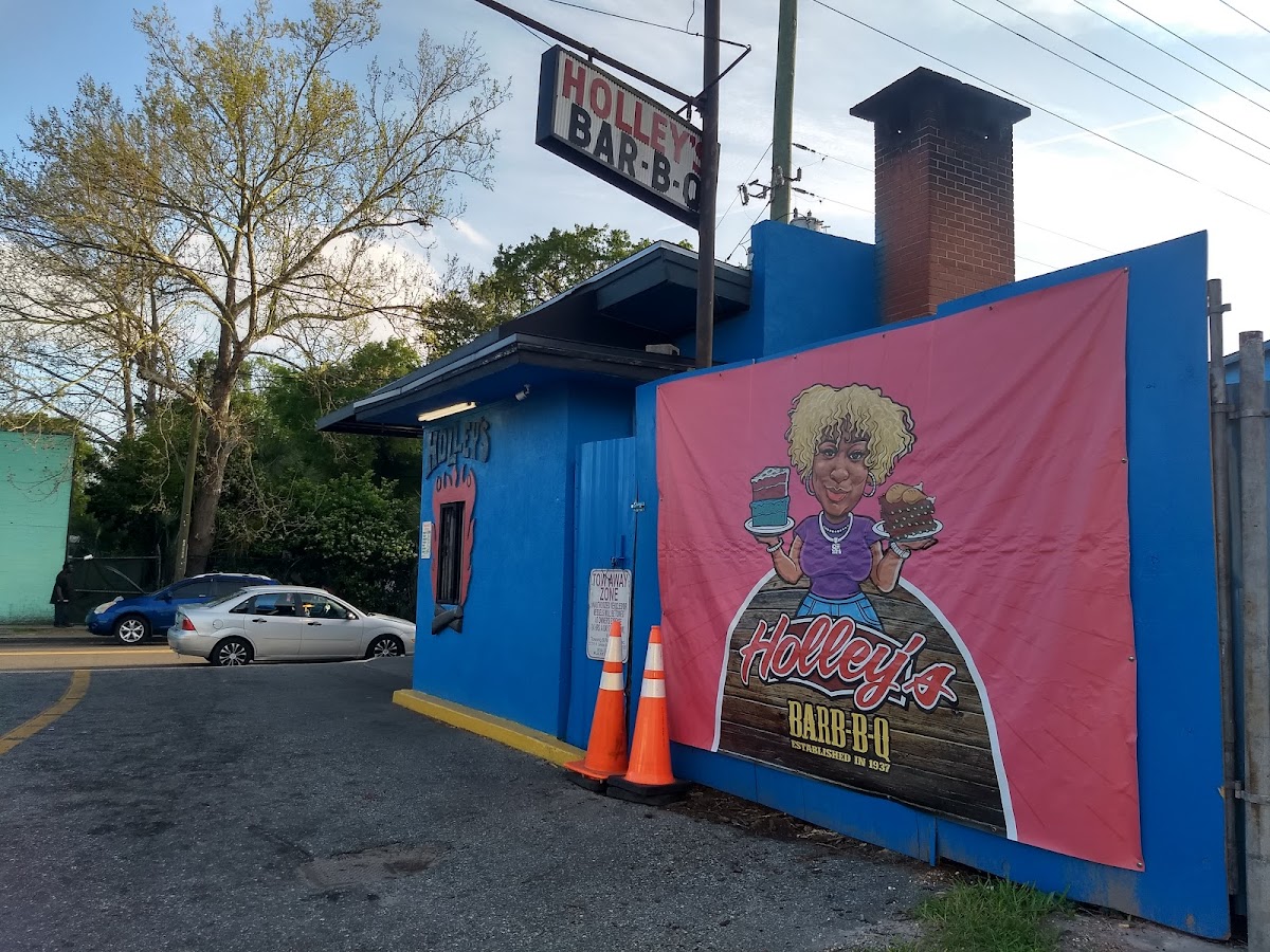 Holley's Bar B Q
