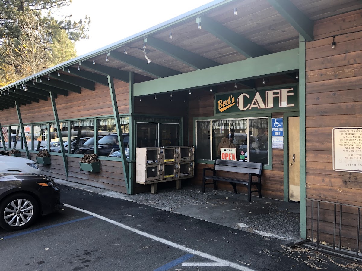 Bert's Café