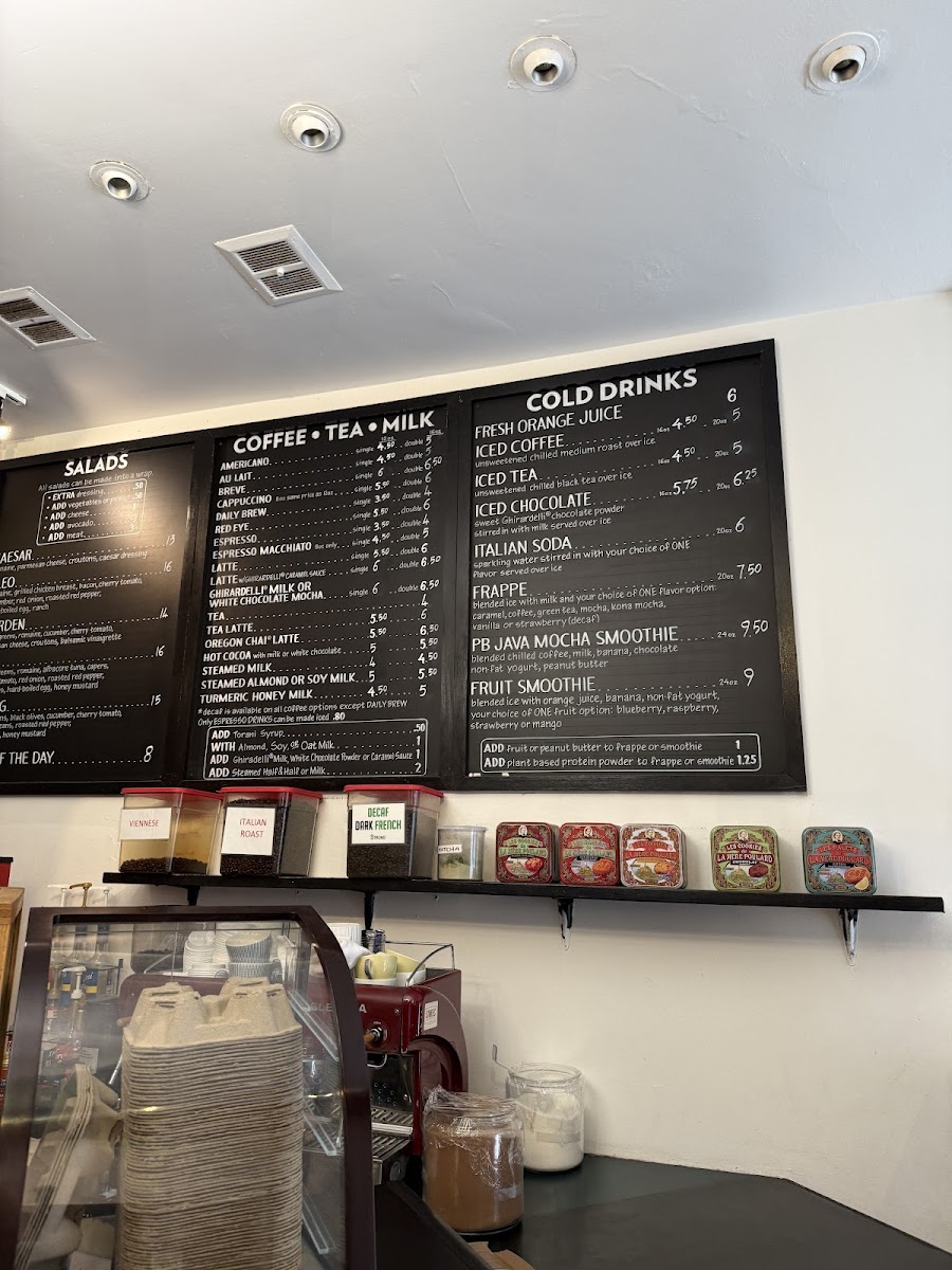 Cafe Encore: Coffee, Breakfast, and Lunch Delights - 4