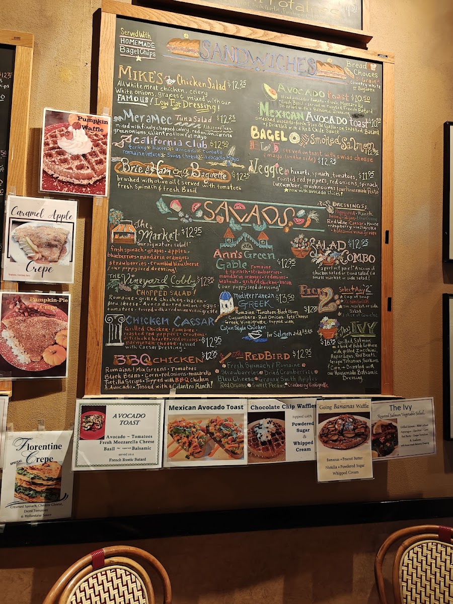 City Coffee & Creperie - 4