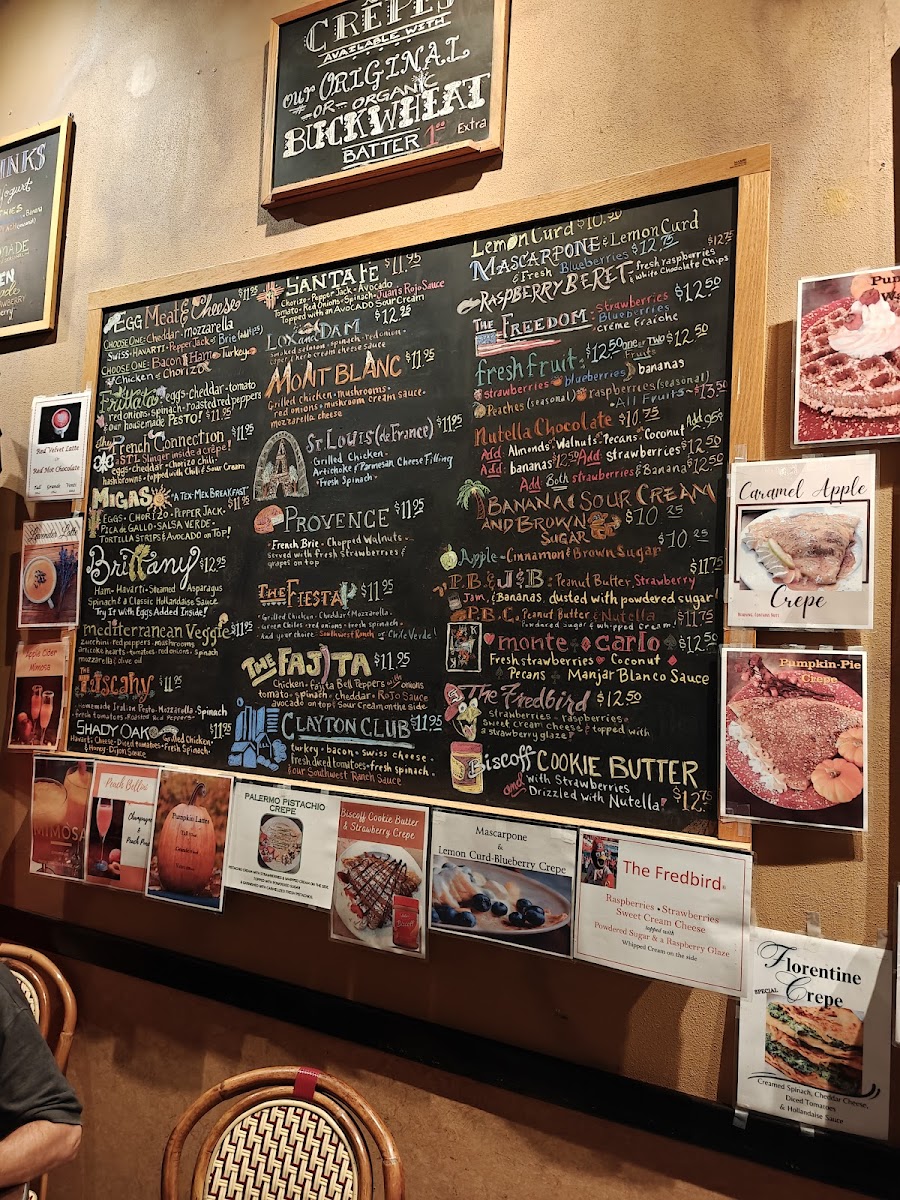 City Coffee & Creperie - 6