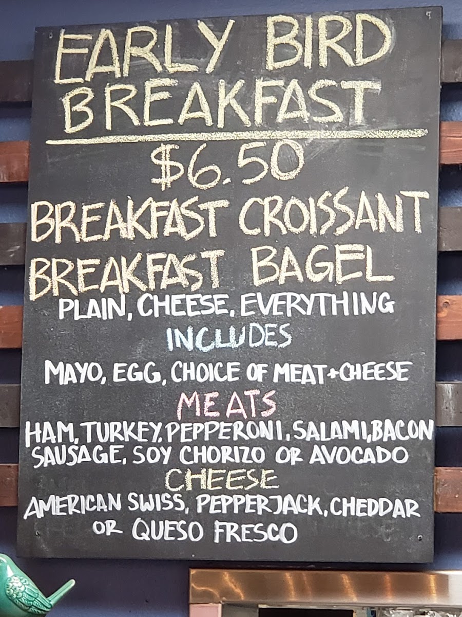 Birdcage Comics Cafe - 5