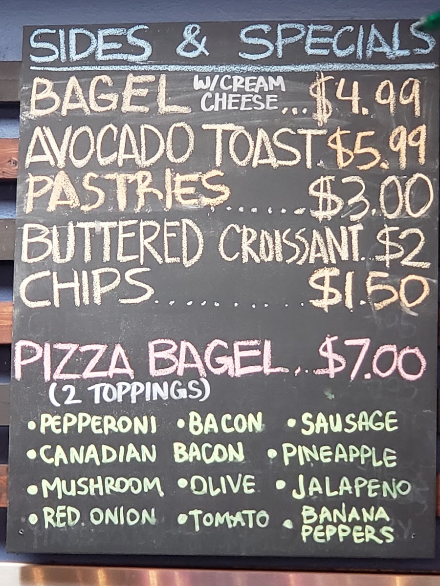 Birdcage Comics Cafe - 6