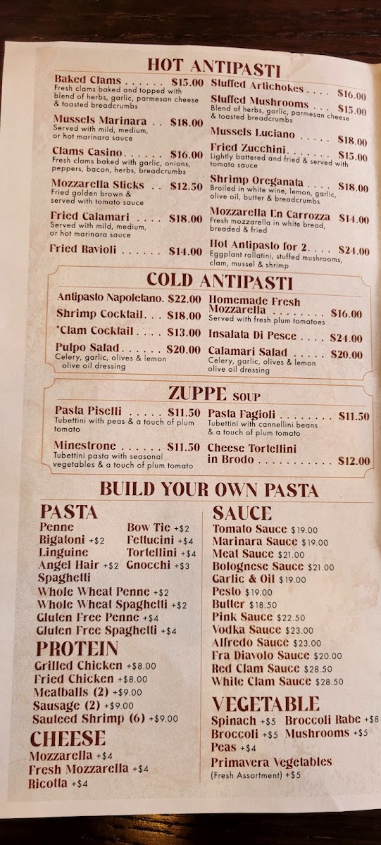 Mamma Lombardi's Restaurant - 9