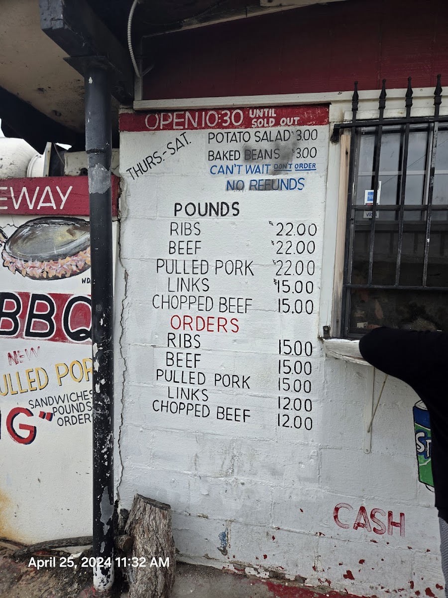 Meshack's Bar-B-Que - 8