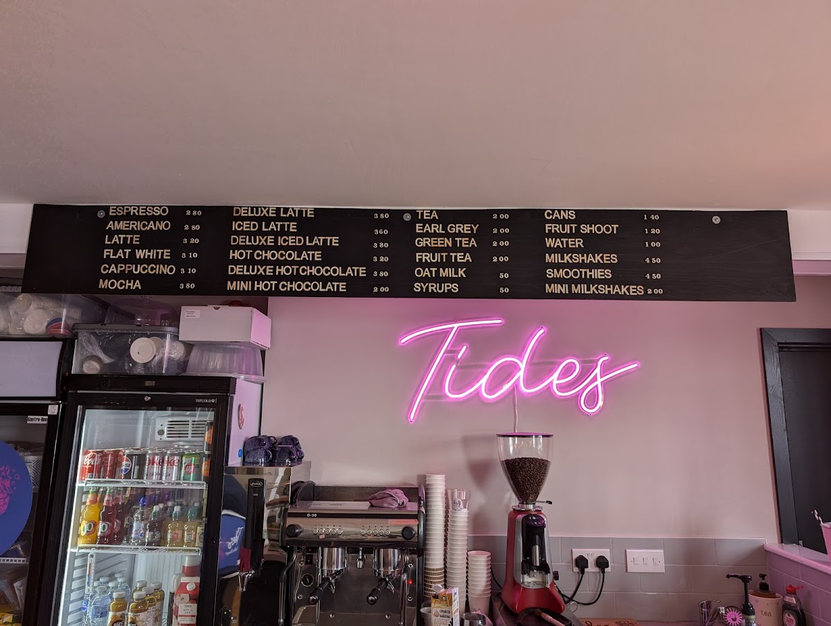 Tides Coffee Shop - 4