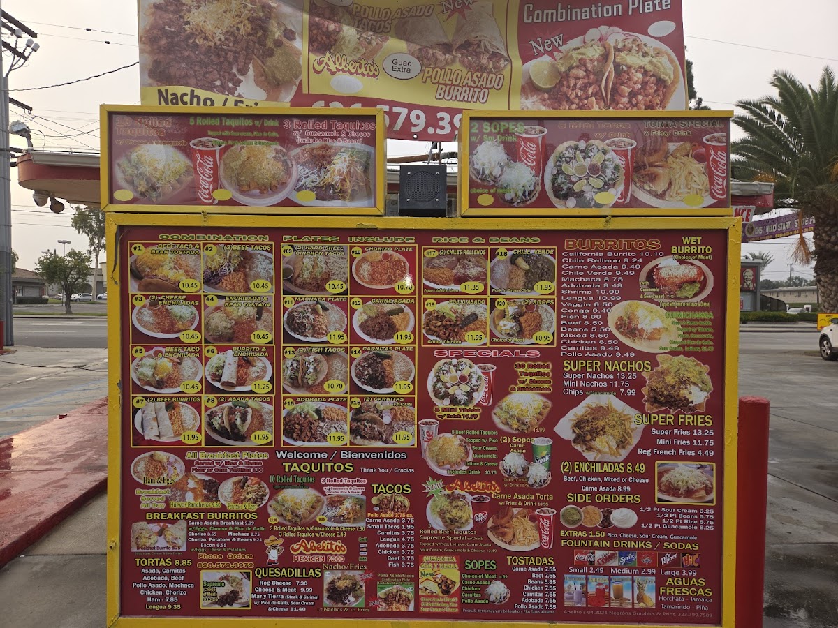 Alberto's Mexican Food - 3