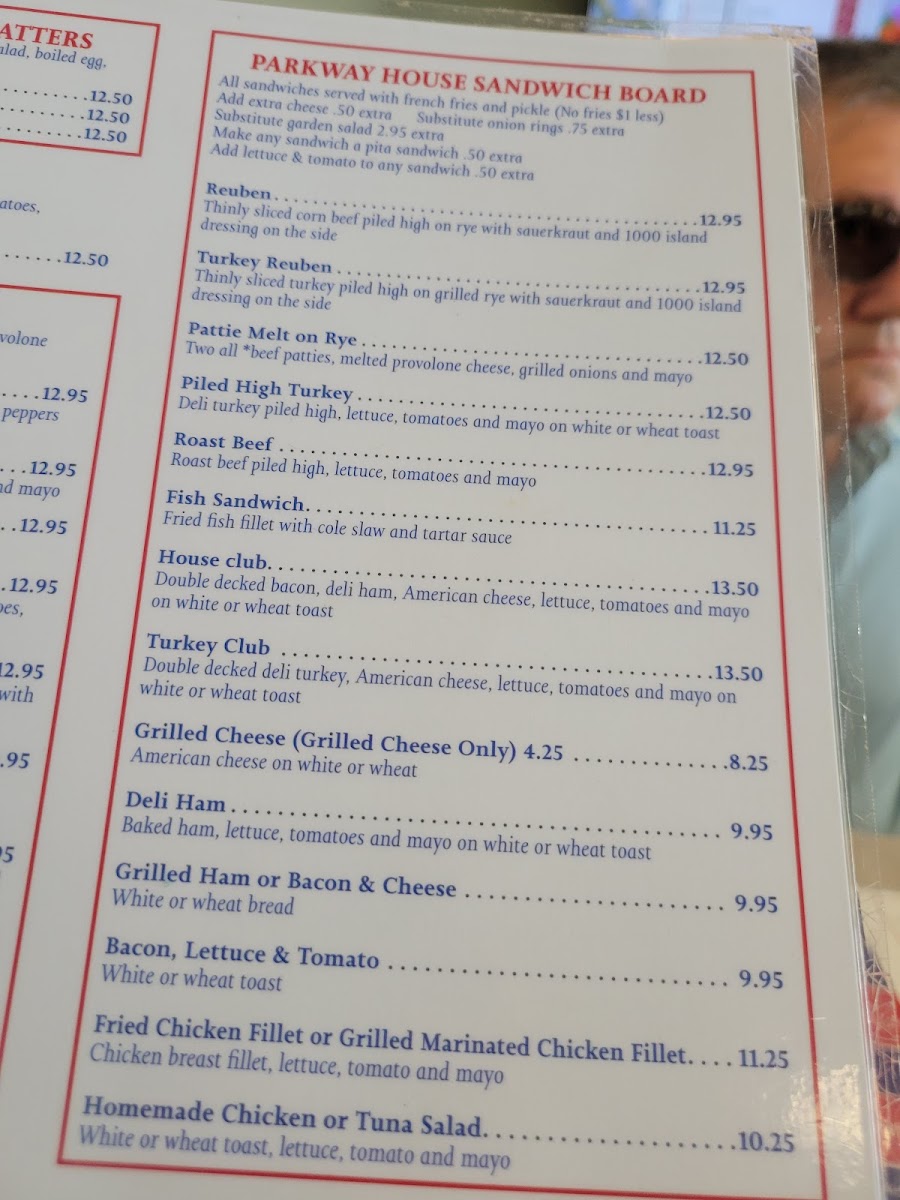 Parkway House Family Restaurant - 6