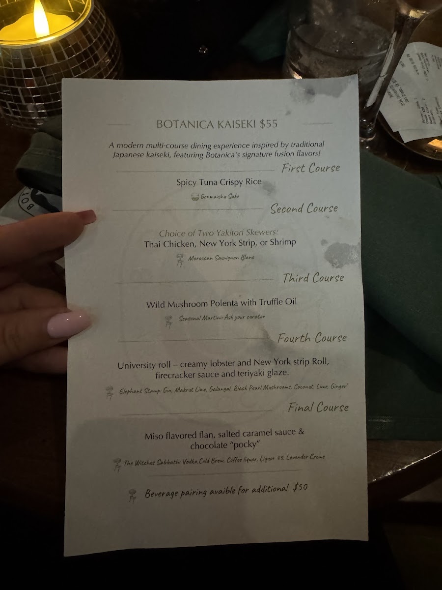 Botanica Art & Cocktail Bar - 2