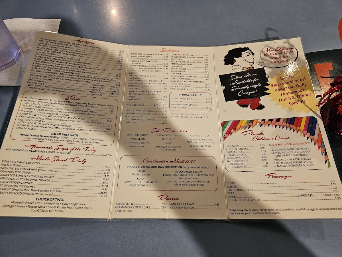 Plank's Cafe & Pizzeria - 5