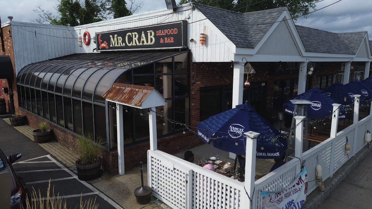Mr. Crab Seafood & Bar