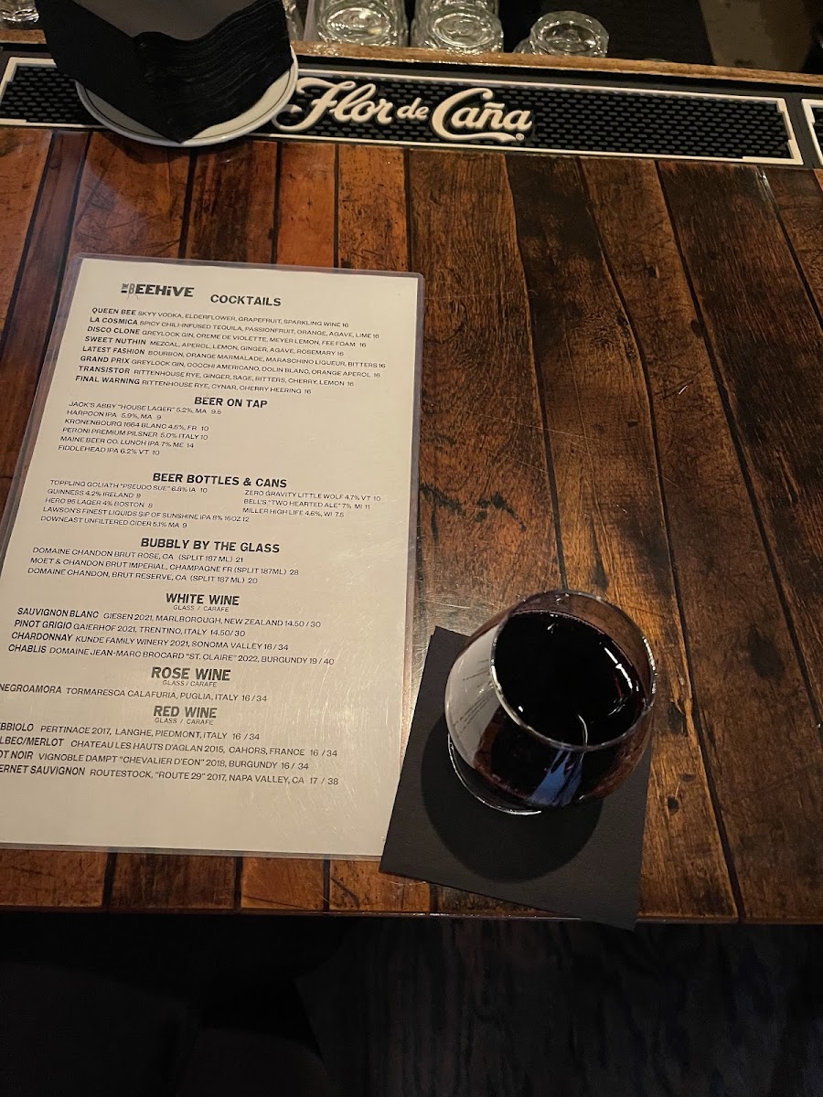 Beehive Restaurant - 10