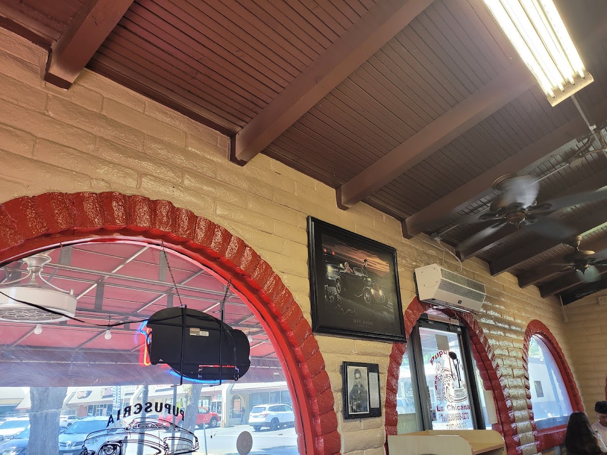 Pupusería La Chicana