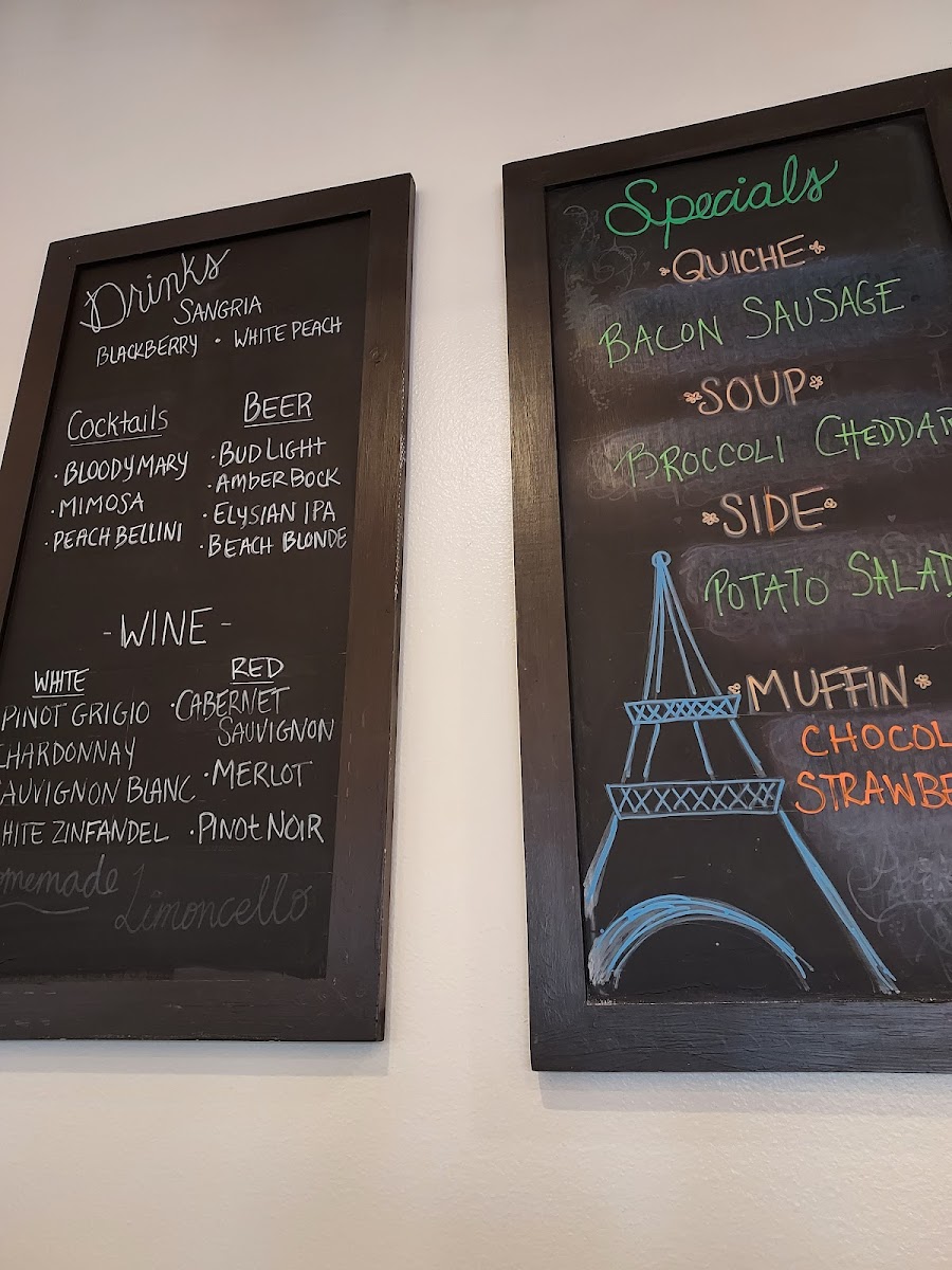 Le Petit Jardin Cafe - 7