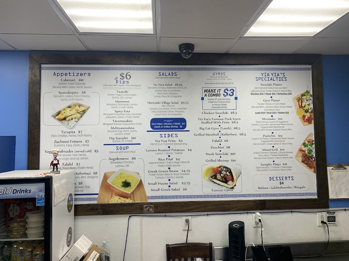 YiaYia's Kitchen - 3