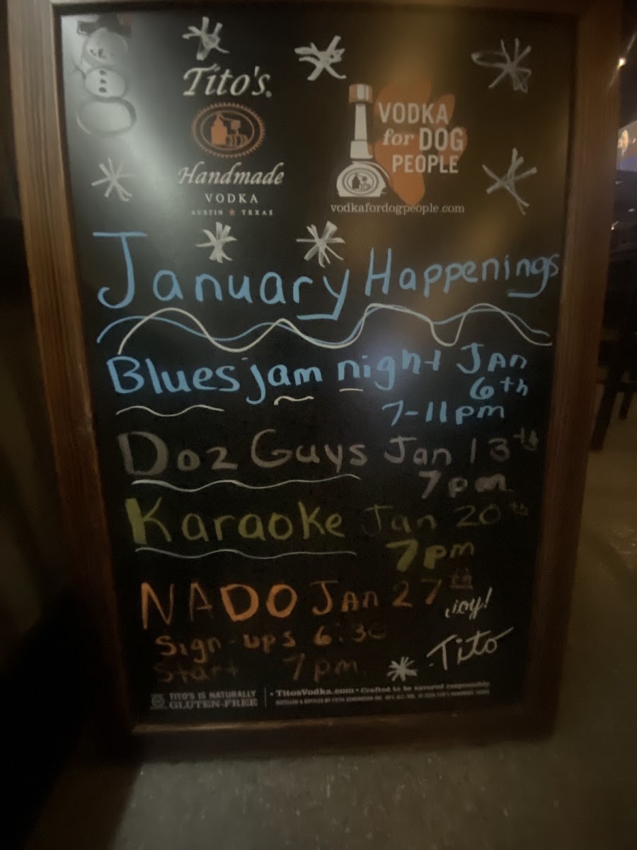 Back Court Bar & Grill - 4