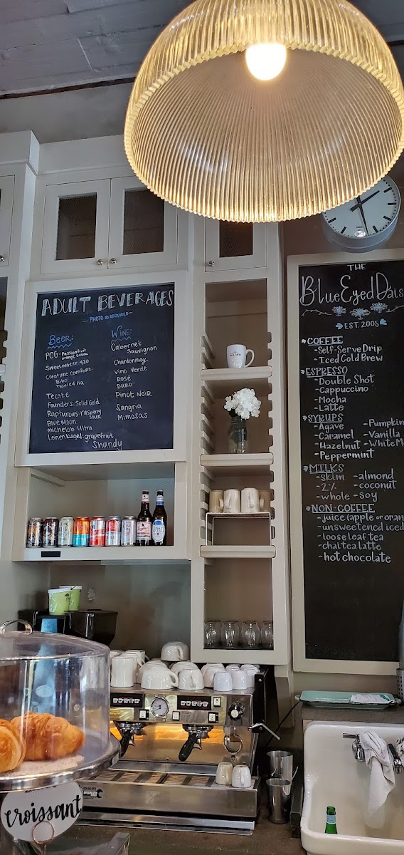 Blue Eyed Daisy Bakery - 9