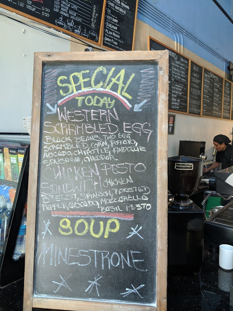 Cafe La Flore Irving - 4