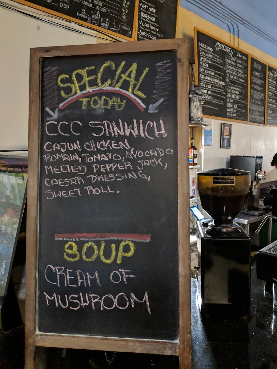 Cafe La Flore Irving - 6