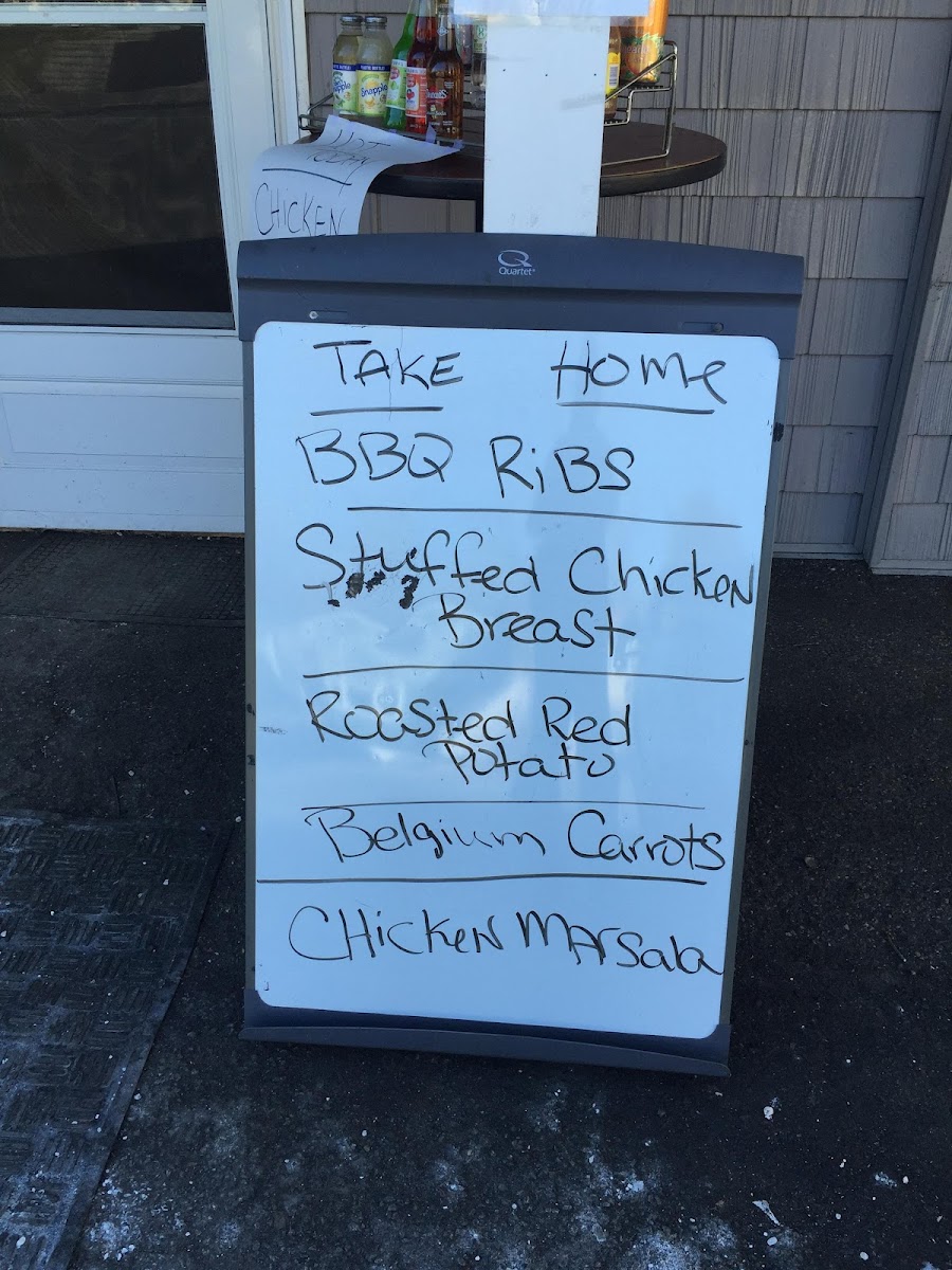 Mattei's Deli And Catering - 4