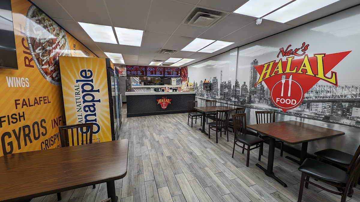 Naz's Halal Food - Levittown