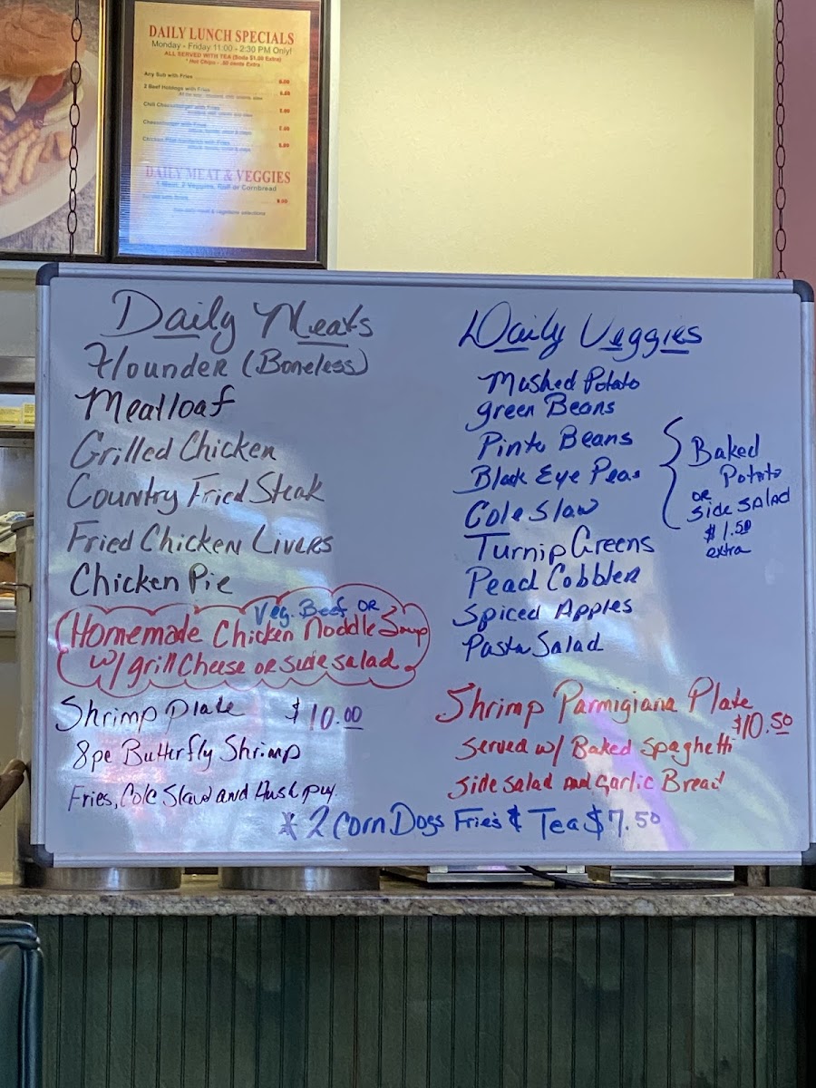 Silo's Family Restaurant - 10