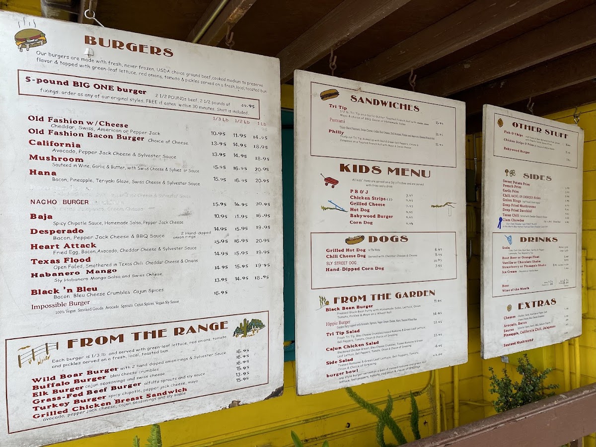 Sylvester's Burgers - 3