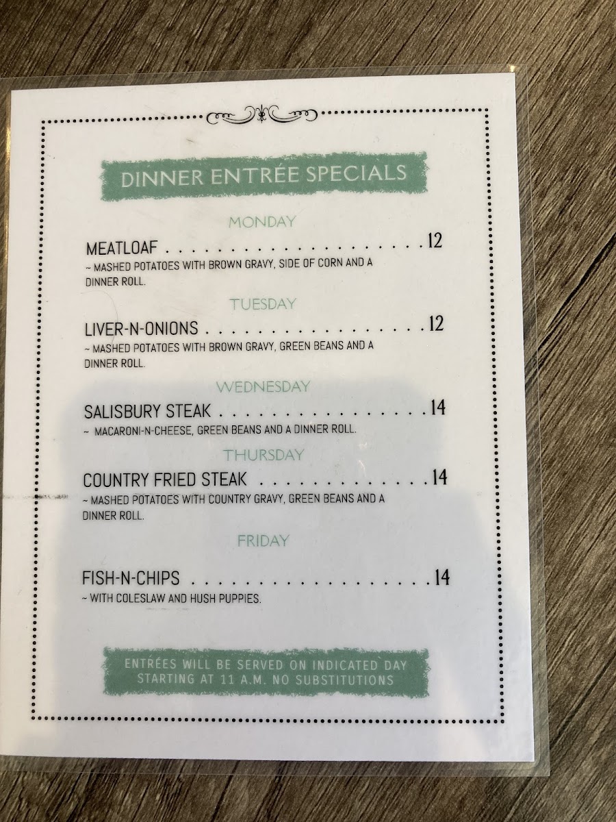 Hustle Bustle Cafe - 8