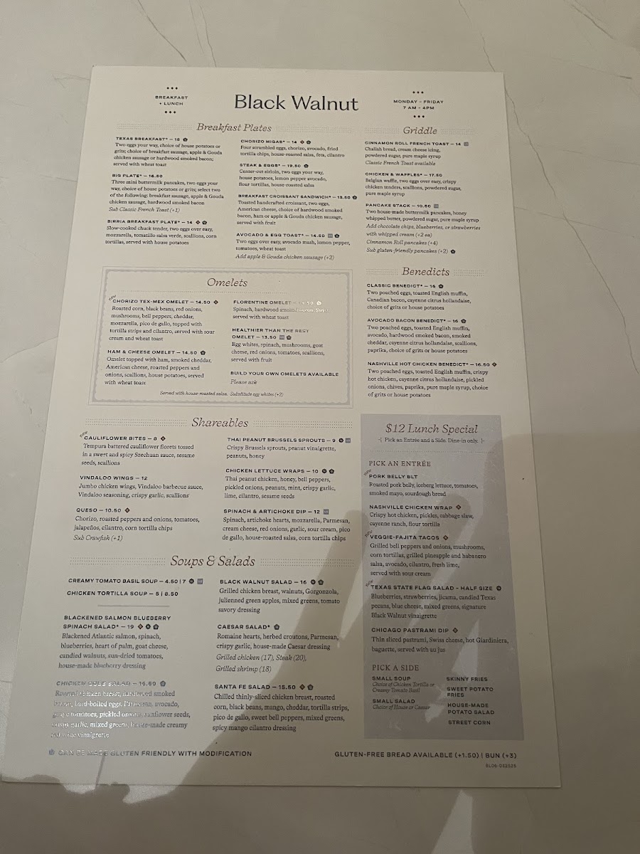 Black Walnut Kitchen & Bar - Memorial Drive - 1