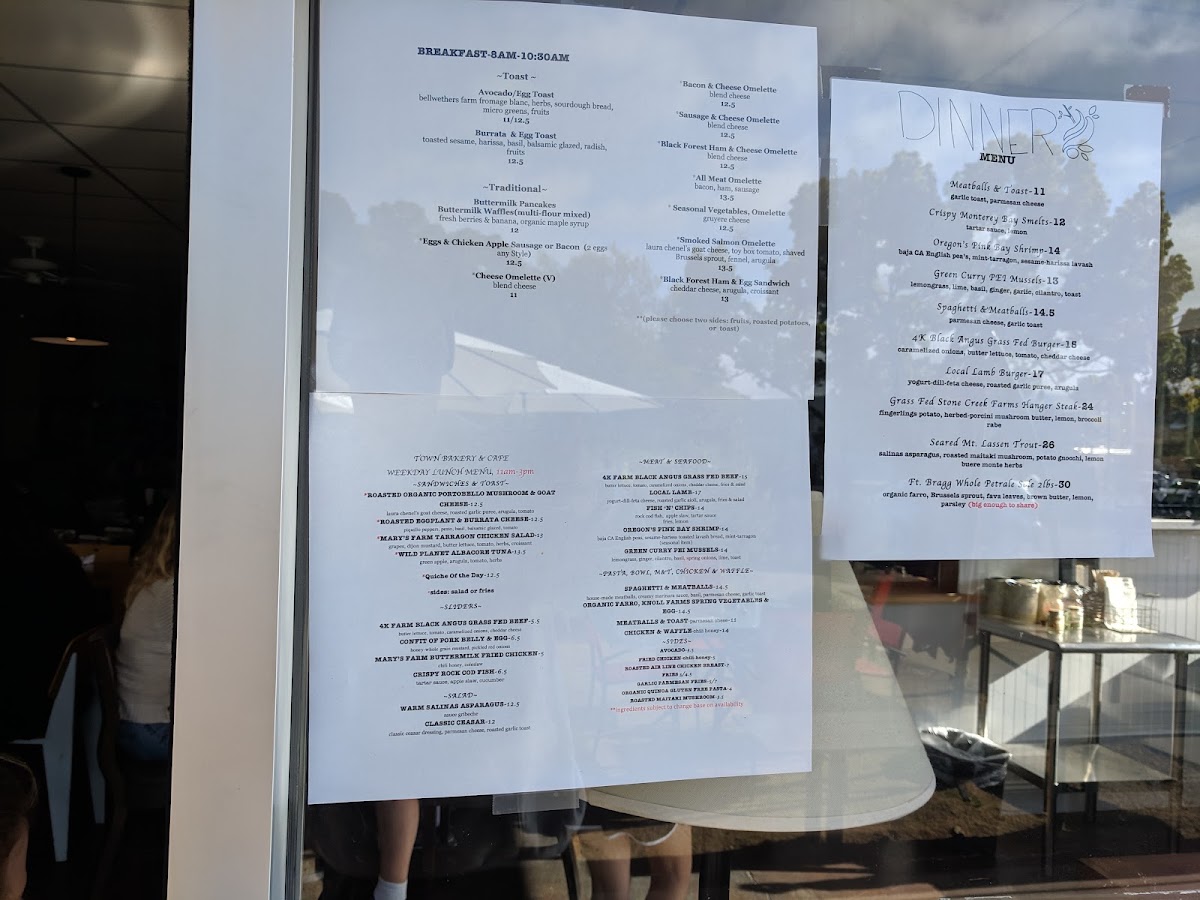 Town Bakery & Cafe - 9