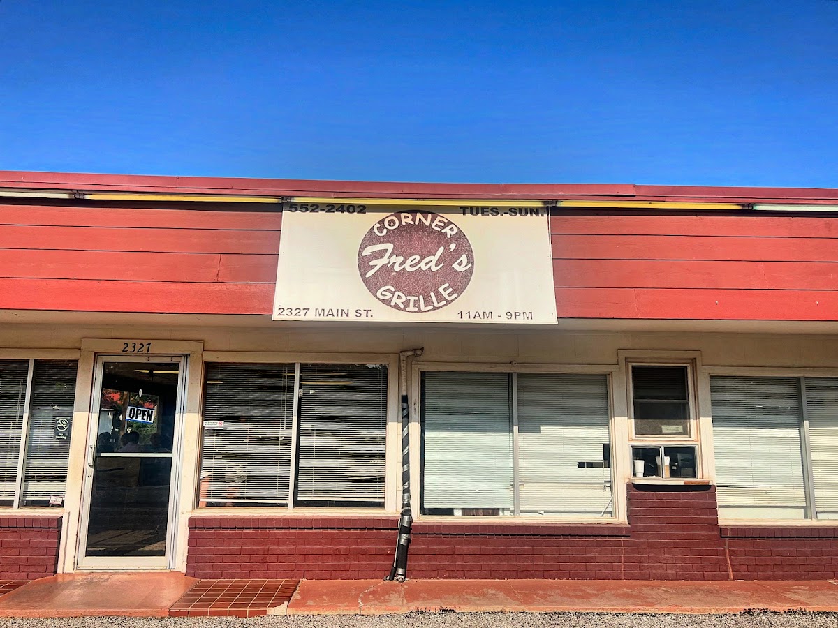 Fred's Corner Grille