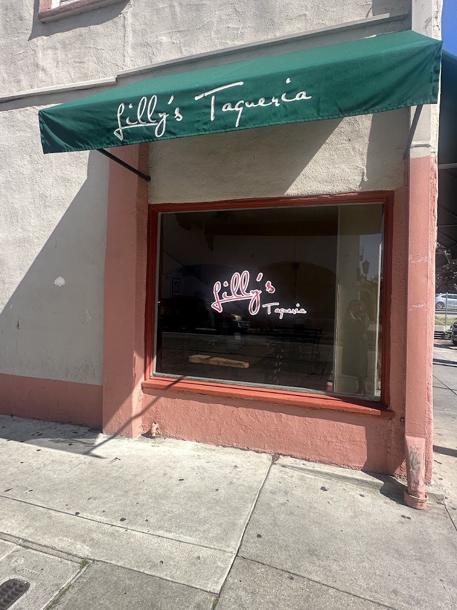 Lilly's Taqueria