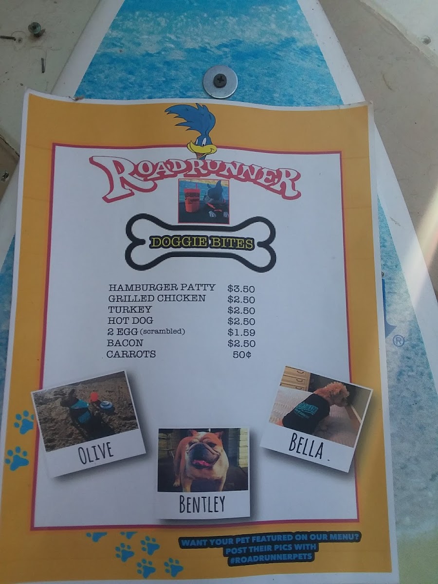 Roadrunner Resort and Floating Dock Bar - 10