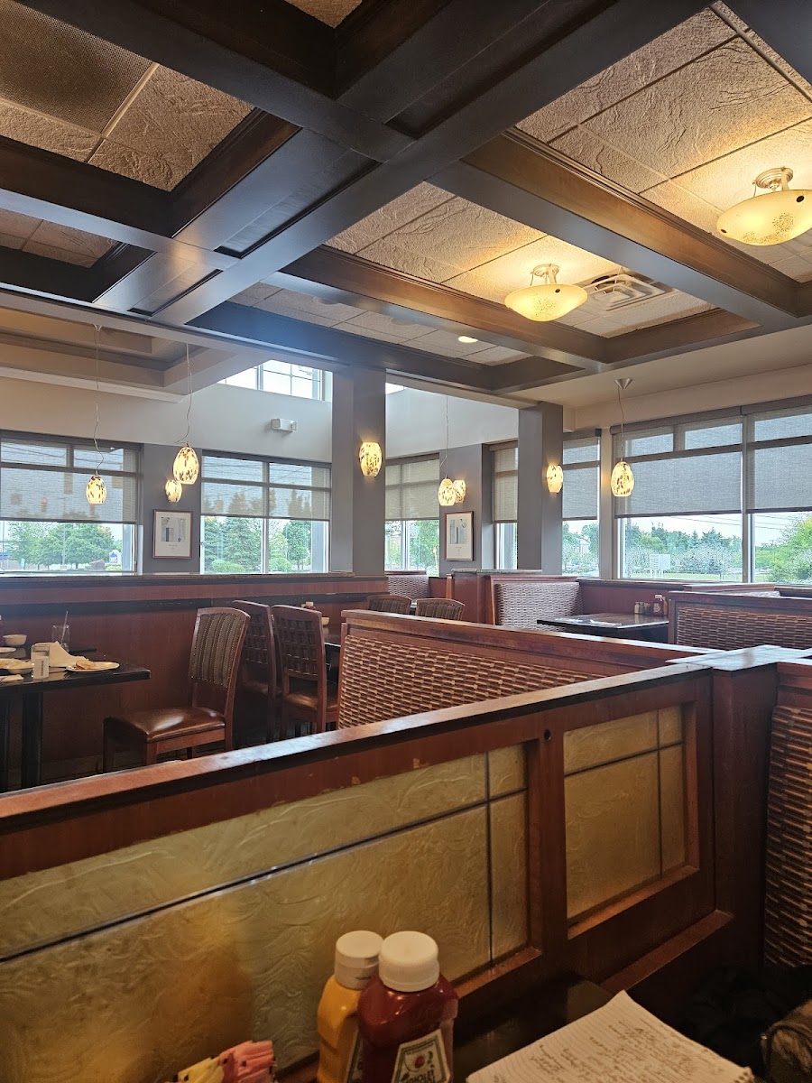 Alex's of Rochester Family Dining