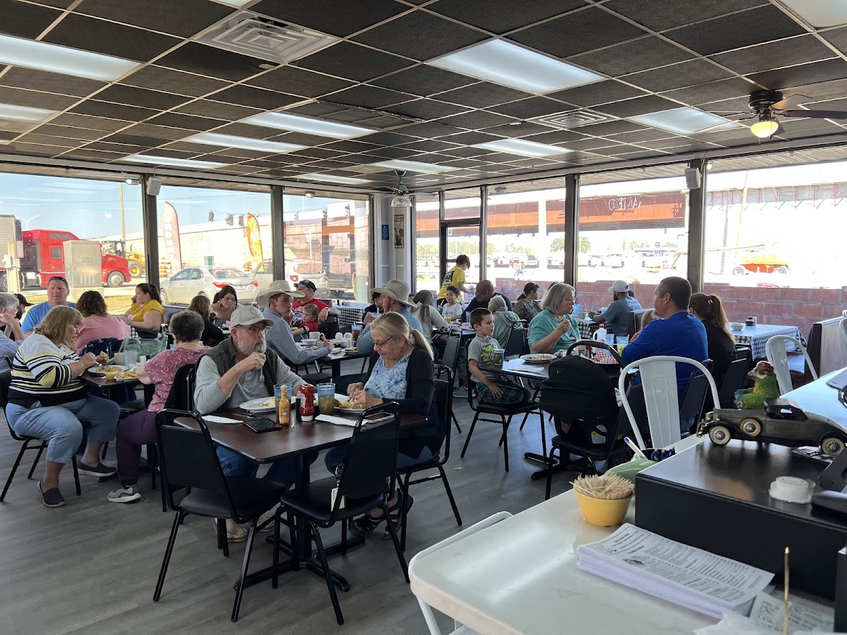 EGG HOUSE GRILL Breakfast&Lunch