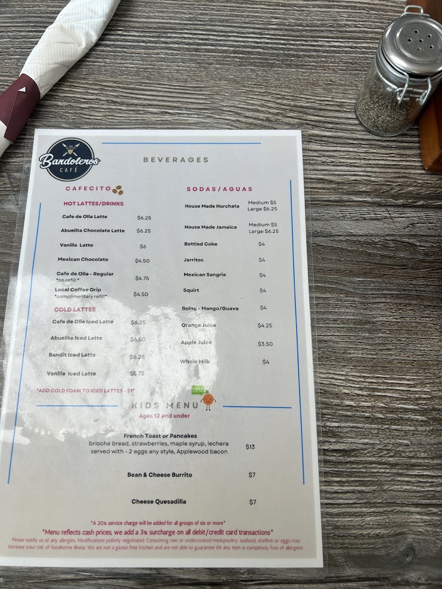 Bandoleros Café - 6