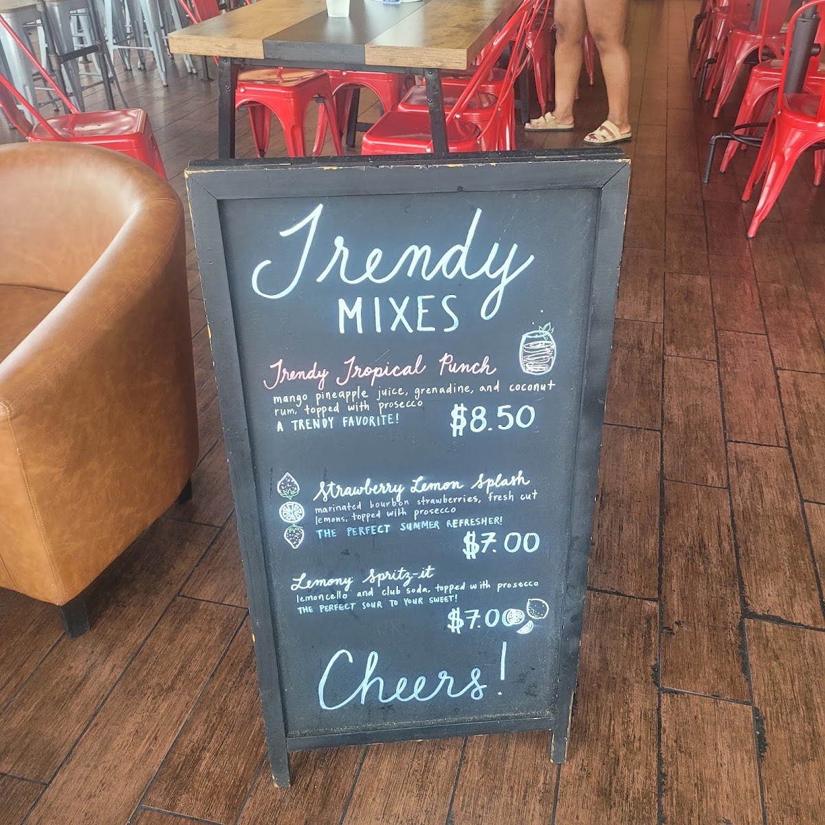 Trend Urban Cafe - 6