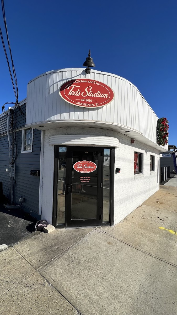 Ted's Stadium Pub